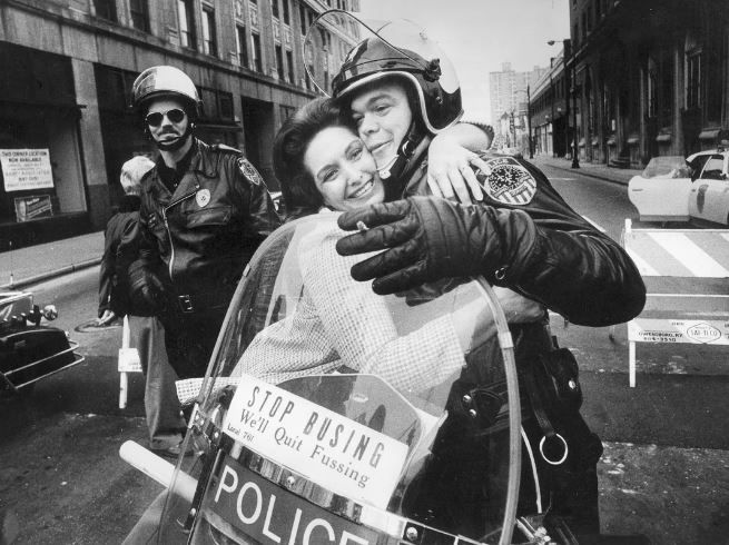 Görsel: Pulitzer Ödüllü Fotoğraf - Louisville (1976)